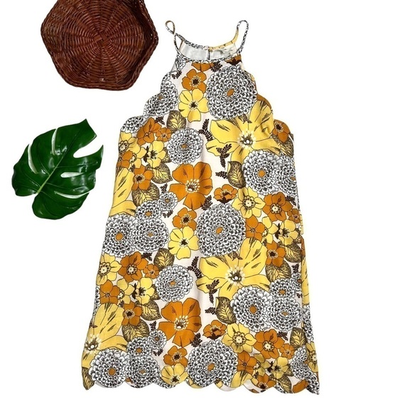 Entro Boutique Marigold Retro 60s Floral Inspired Sleeveless Scallop Shift Dress - Picture 14 of 14